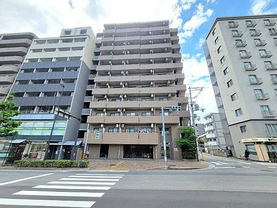 高級感のある外...