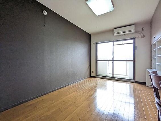 クロスがお部屋...