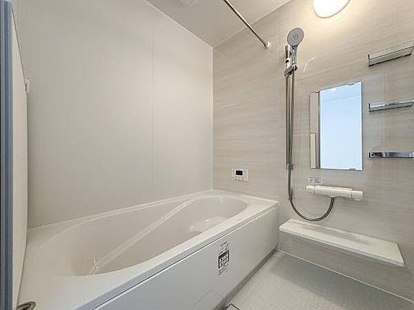 浴室を拡大表示