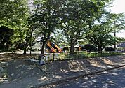 北子安公園まで587m
