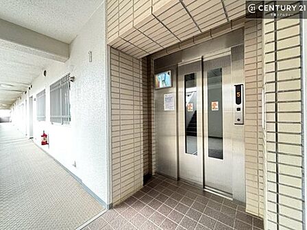 エレベーター完備で、日々の移動も快適。お疲れの日やお荷物の多い日でも、スムーズにご帰宅いただけます!