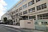 周辺：東大阪市立西堤小学校まで297m