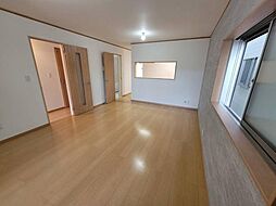 近鉄奈良線 八戸ノ里駅 徒歩10分 4LDKのリビング/ダイニング