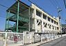 周辺：東大阪市立枚岡西小学校まで553m