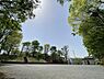 周辺：三田第3公園まで67m、小さなお子様から小学生まで、走り回って遊べるほどの広さがあります。思い切り走り回れるほどの広さがあるのは嬉しいですね