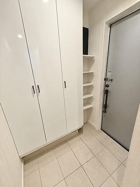 玄関を拡大表示