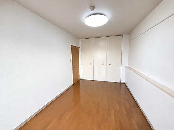 洋室を拡大表示