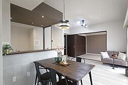 アルス八尾本町 3LDKのリビング/ダイニング