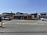 周辺：セブンイレブン八尾弓削町店まで489m