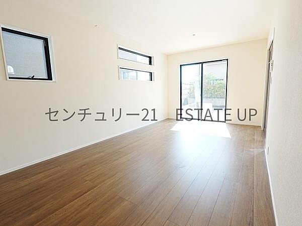 リビング/ダイニングを拡大表示