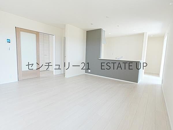 リビング/ダイニングを拡大表示