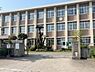 周辺：霧島市立隼人中学校まで1474m、個性を尊重し、学びやすい環境を提供しています。部活動も盛んで、生徒同士の絆が深まる楽しい学校生活が魅力です。
