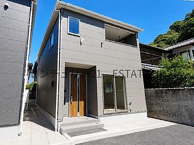外観:【完成予想図】明るい外壁の素敵な邸宅です♪ 外観:【完成予想図】明るい外壁の素敵な邸宅です♪