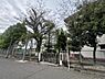 周辺：鹿児島市立伊敷中学校まで1793m、鹿児島市立伊敷中学校の校訓は「誠実・努力・創造」です。誠実な心で物事に取り組み、努力し、創造力を発揮する環境です。