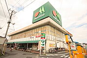 マルエツ一の割店まで437m