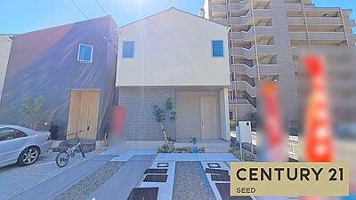 外観:落ち着いたカラーリングの外壁で、時間が経っても飽きのこないデザインです。 外観:落ち着いたカラーリングの外壁で、時間が経っても飽きのこないデザインです。