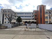 名古屋市立香流中学校まで1190m