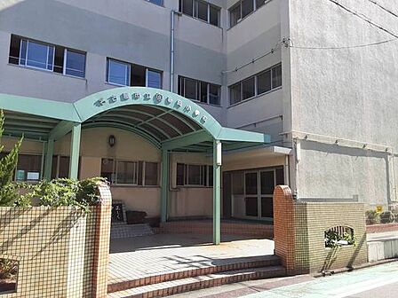 名古屋市立春岡小学校まで447m
