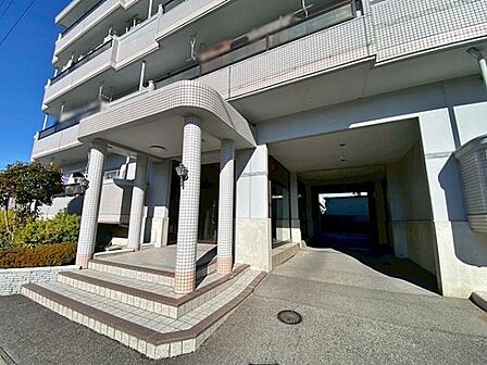 いつも清潔に保たれたエントランス部分