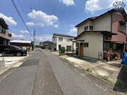 接道：北側公道約6.0ｍ　ぜひ現地にて、駐車・環境・街並み・日当たりなどなどご確認下さい！平日・お仕事帰りなど、いつでもご案内できますので、お気軽にお問い合わせ下さい！