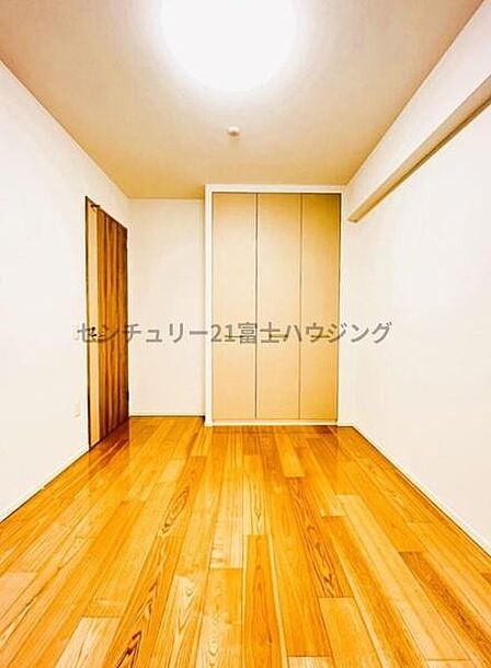 約6.0帖の洋室です。
