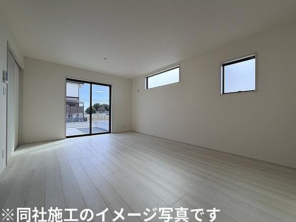 リビング/ダイニングを拡大表示