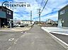 その他：前面道路の写真になります♪