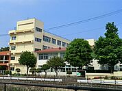 大和市立下福田中学校まで346m