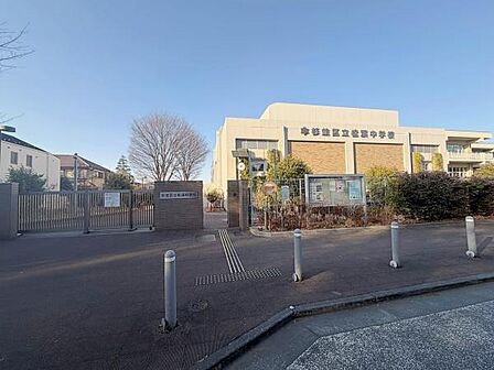 杉並区立松溪中学校まで892m