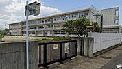 大分市立上野ヶ丘中学校まで1400m、大分市立上野ヶ丘中学校まで1400ｍ