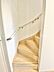 その他：手すり付きの階段は小さなお子様やお年寄りのいるご家庭にも安心です。
