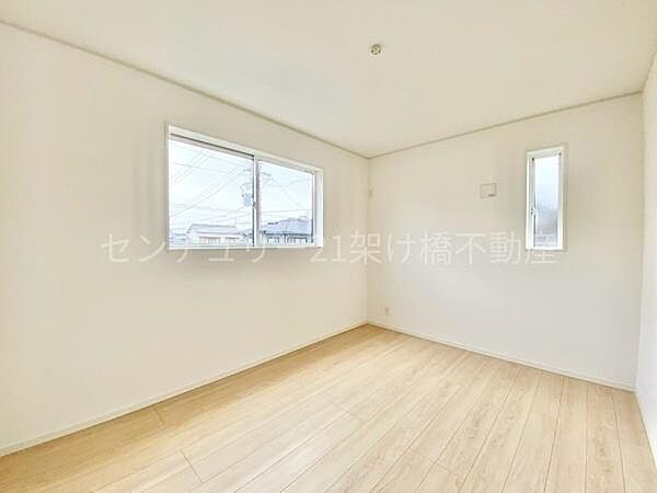 洋室を拡大表示