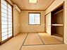 和室：【和室 5.4帖】ＬＤＫに隣接する和室はお子様の勉強スペースや将来的な居住スペースとしてもお使いいただけます◎