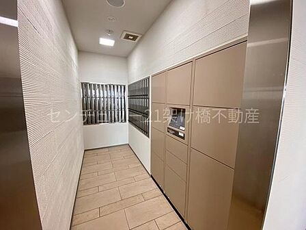 【宅配ボックス】不在時の荷物配送でも安心です♪