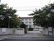 豊中市立第十六中学校まで400m