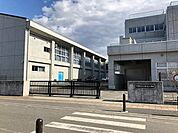 伊奈町立小針北小学校まで1500m、毎日の通学路が、お子様の体力と自立心を育む時間。地域の自然や街並みを感じながら歩く通学は、かけがえない日常の経験に～