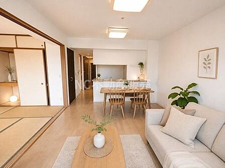 ※室内写真の家具・小物はCGで合成しております。