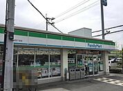 ファミリーマート松原新堂四丁目店まで1030m