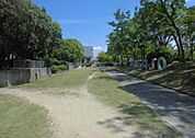 八田荘公園まで1390m