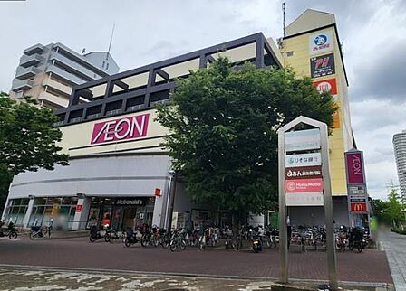 イオン高見店まで709m