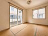 和室：リビングからアクセスできる心落ち着く和室