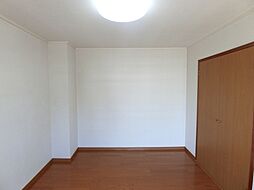 メドウ泉町 302号室 3階1Kのリビング/ダイニング