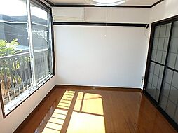 フラットこなん A棟 201号室 2階1Kのリビング/ダイニング