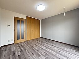 フォーライフヴィラ千波 305号室 3階1Kのリビング/ダイニング