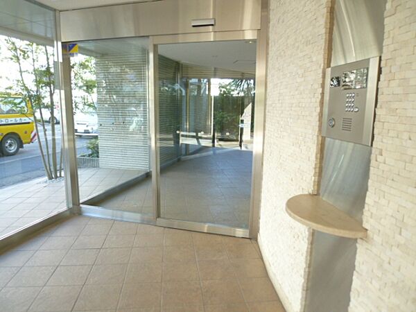 プレミスト見川