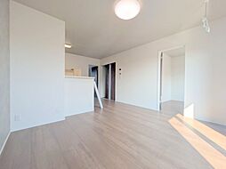 リッツガーデン千波 A 202号室 2階2LDKのリビング/ダイニング