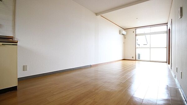 apartment 茨城県鉾田市新鉾田
新鉾田の賃貸情報を見る
物件地図