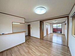 ハイツハッピー21 102号室 1階2LDKのリビング/ダイニング