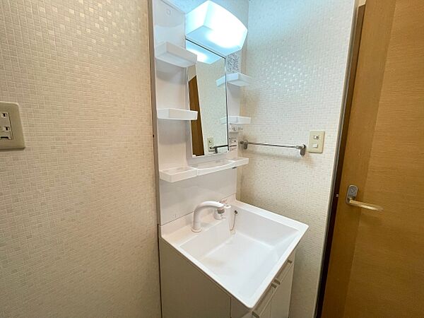 apartment 茨城県ひたちなか市大字中根
地図を見る