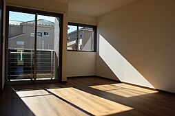 Sanand espacio 102号室 1階ワンルームのリビング/ダイニング